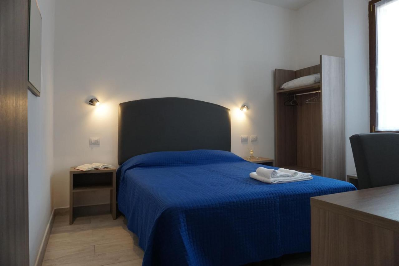 Holiday Rooms フィレンツェ エクステリア 写真